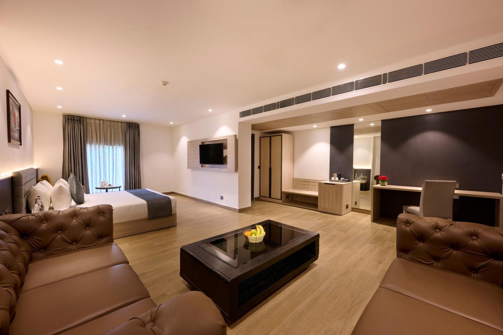 Delite Sarovar Portico פארידבד מראה חיצוני תמונה