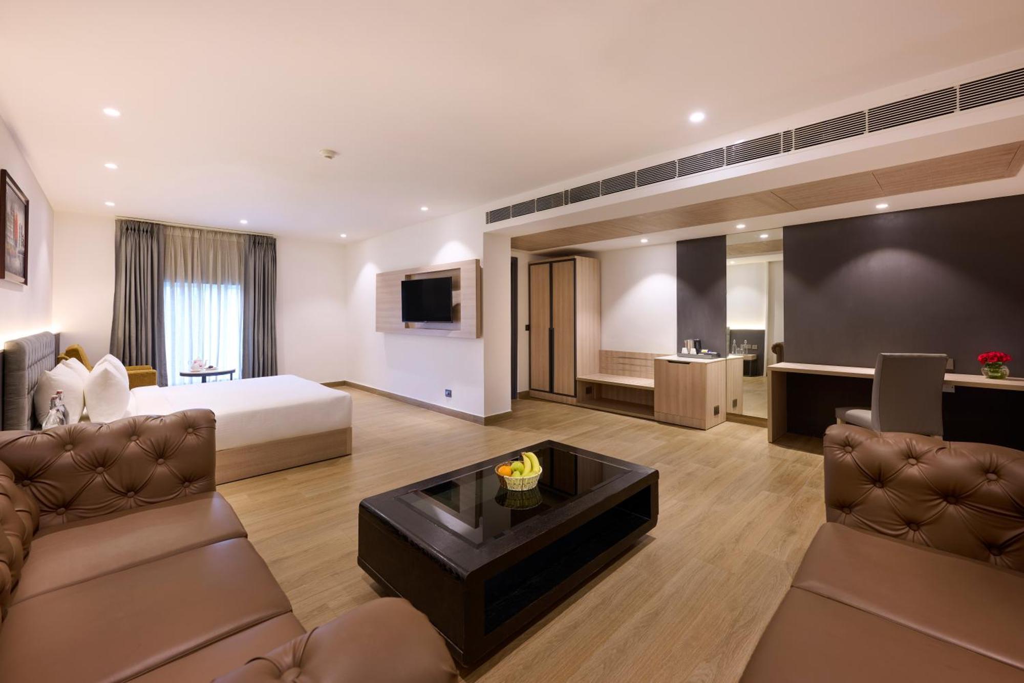 Delite Sarovar Portico פארידבד מראה חיצוני תמונה