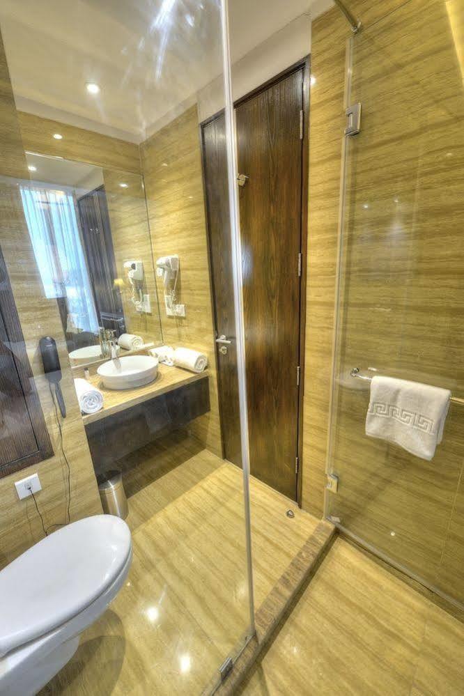 Delite Sarovar Portico פארידבד מראה חיצוני תמונה